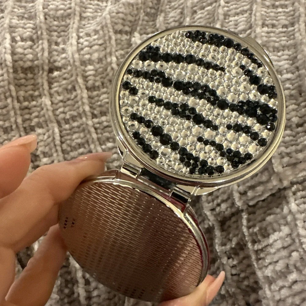 Crystals Mirror Compact Beauty Bling Portable Black Silver‎ Pretty Magnify